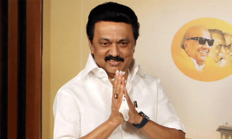 முதல்-அமைச்சர் மு.க.ஸ்டாலினை நேரில் சந்தித்து புத்தாண்டு வாழ்த்து தெரிவித்த திமுகவினர்