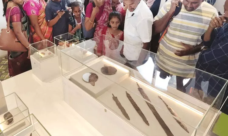 நெல்லை பொருநை அருங்காட்சியகத்தில் தொல்பொருட்களை... ... இன்றைய முக்கிய செய்திகள்... சில வரிகளில்... 01.01.2026 நெல்லை பொருநை அருங்காட்சியகத்தில் தொல்பொருட்களை... ... இன்றைய முக்கிய செய்திகள்... சில வரிகளில்... 01.01.2026