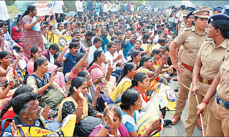 அரசு ஊழியர்களுடன் நாளை அமைச்சர் பேச்சுவார்த்தை