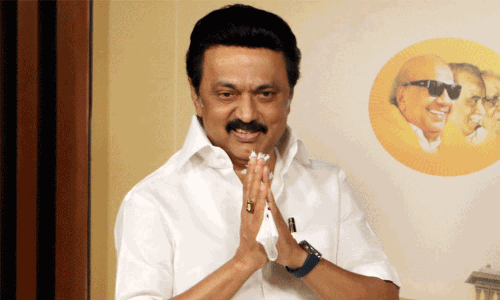 முதல்-அமைச்சர் மு.க.ஸ்டாலினை நேரில் சந்தித்து புத்தாண்டு வாழ்த்து தெரிவித்த திமுகவினர்