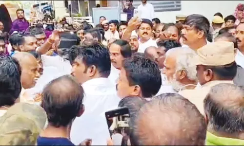 சுசீந்திரம் கோவில் தேரோட்டத்தின்போது.. ‘பாரத மாதாவுக்கு ஜே என கோஷம் - அமைச்சர்கள் கண்டனம்