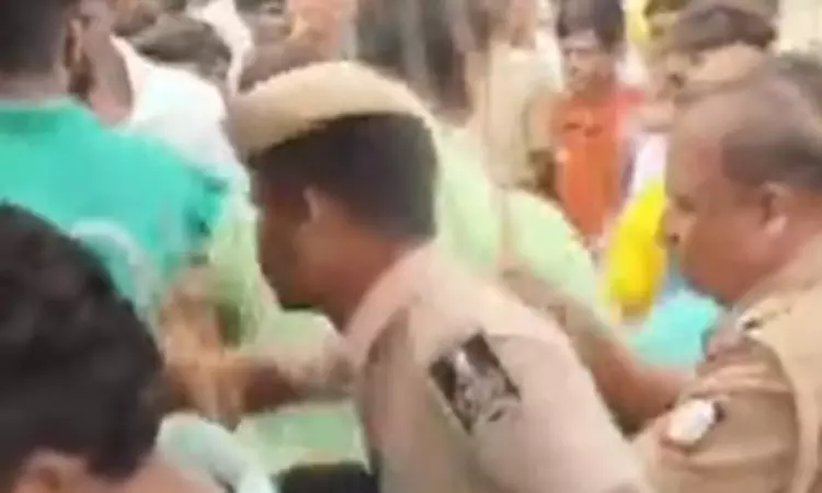 ஜல்லிக்கட்டு வீரர்கள் வாக்குவாதம் புதுக்கோட்டை:... ... இன்றைய முக்கிய செய்திகள்... சில வரிகளில்... 03.01.2026 ஜல்லிக்கட்டு வீரர்கள் வாக்குவாதம் புதுக்கோட்டை:... ... இன்றைய முக்கிய செய்திகள்... சில வரிகளில்... 03.01.2026