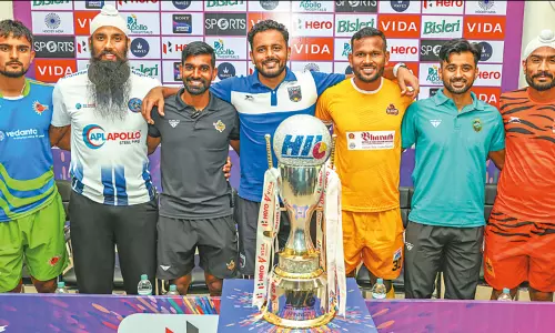 8 அணிகள் பங்கேற்கும் ஆக்கி இந்தியா லீக் - சென்னையில் இன்று தொடக்கம் 8 அணிகள் பங்கேற்கும் ஆக்கி இந்தியா லீக் - சென்னையில் இன்று தொடக்கம்