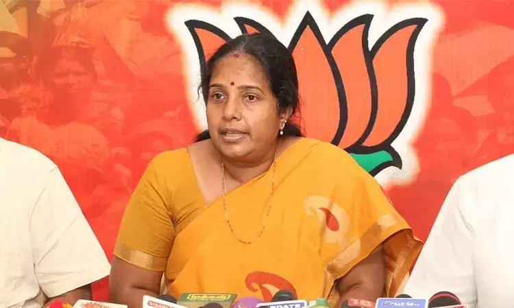 திமுக இந்துக்களை இழிவுப்படுத்தி சிறுபான்மையினர் வாக்குகளை பெற நினைக்கிறது - வானதி சீனிவாசன்