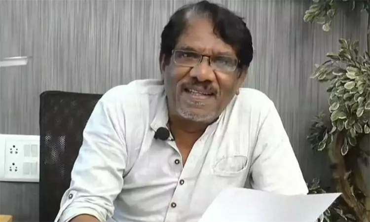 பாரதிராஜாவின் உடல்நிலை குறித்து வதந்திகளை பரப்ப வேண்டாம் - குடும்பத்தினர் வேண்டுகோள்