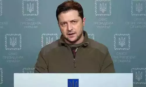 ‘அடுத்து யாரை சிறைபிடிக்க வேண்டும் என்பது அமெரிக்காவுக்கு தெரியும்’ - ஜெலன்ஸ்கி ‘அடுத்து யாரை சிறைபிடிக்க வேண்டும் என்பது அமெரிக்காவுக்கு தெரியும்’ - ஜெலன்ஸ்கி