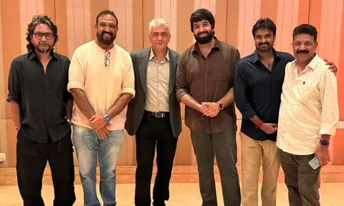 அஜித்துடன் புகைப்படம் எடுத்துக்கொண்ட இயக்குநர்கள்