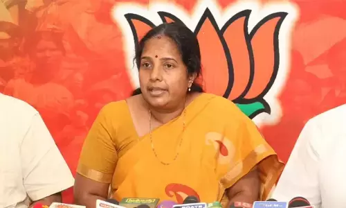 திமுக இந்துக்களை இழிவுப்படுத்தி சிறுபான்மையினர் வாக்குகளை பெற நினைக்கிறது - வானதி சீனிவாசன்