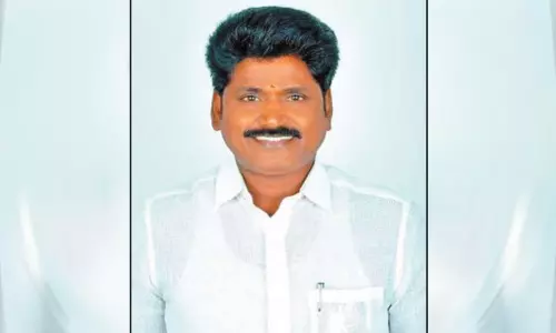 திருவள்ளூர் மேற்கு மாவட்ட அ.தி.மு.க. துணை செயலாளர் கட்சியில் இருந்து விலகல்