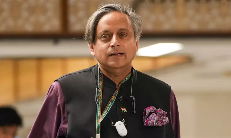 காங்கிரசுக்குள் ஏற்படும் பிரச்சினைகளை கட்சிக்குள்ளேயே பேசி தீர்க்க வேண்டும்: சசி தரூர் எம்.பி.