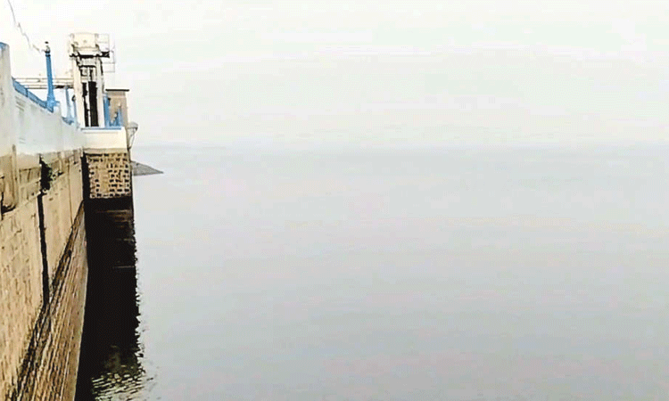 மழை இல்லாததால் வைகை அணை நீர்மட்டம் 48 அடியாக சரிவு