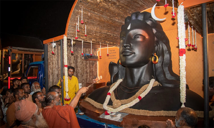 ஈஷா மஹாசிவராத்திரி: கொங்கு மண்டலப் பகுதிகளில் ஆதியோகி ரத யாத்திரை -  ஈரோட்டிற்கு 15-ம் தேதி வருகை