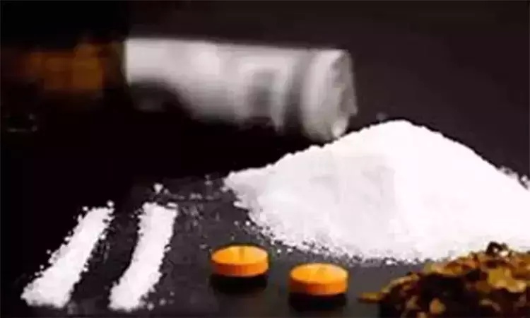 பெங்களூருவில் ரூ.3.5 கோடி மதிப்பிலான போதைப்பொருள் பறிமுதல் - இருவர் கைது பெங்களூருவில் ரூ.3.5 கோடி மதிப்பிலான போதைப்பொருள் பறிமுதல் - இருவர் கைது