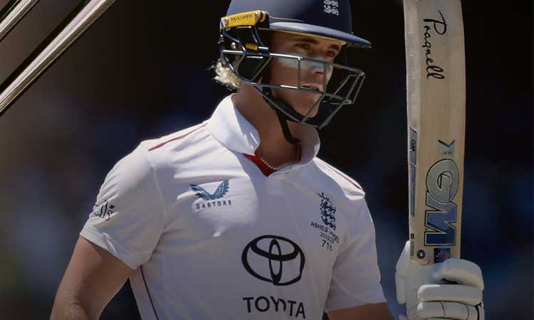 ஆஷஸ் கடைசி டெஸ்ட்: பெத்தேல் அபார சதம்...2வது இன்னிங்சில் இங்கிலாந்து முன்னிலை