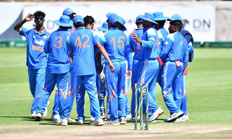 இளையோர் கிரிக்கெட்: தென்ஆப்பிரிக்காவை வீழ்த்தி தொடரை முழுமையாக கைப்பற்றிய இந்தியா