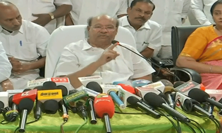 பாமக சார்பில் கூட்டணி பேச அன்புமணிக்கு தகுதியில்லை  ராமதாஸ்