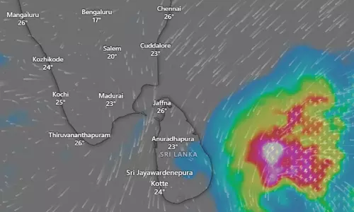மேலும் வலுப்பெற்ற காற்றழுத்த தாழ்வு மண்டலம்.. புயலாக மாறுமா..? மேலும் வலுப்பெற்ற காற்றழுத்த தாழ்வு மண்டலம்.. புயலாக மாறுமா..?