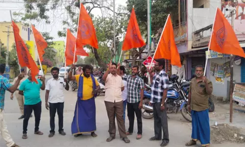 தூத்துக்குடியில் இந்து முன்னணி ஆர்ப்பாட்டம்: 8 பேர் கைது