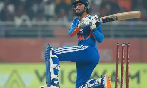 டி20 உலகக்கோப்பை: திலக் வர்மா விளையாடுவதில் சந்தேகம்? டி20 உலகக்கோப்பை: திலக் வர்மா விளையாடுவதில் சந்தேகம்?