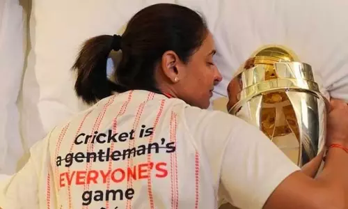 ஹர்மன்பிரீத் கவுர் சாதனையை யாரும் தொடமுடியாது: ஜுலான் கோஸ்வாமி