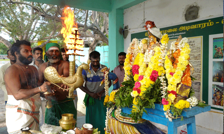 தோரணமலை முருகன் கோவிலில் கடைசிவெள்ளி வருணகலச  பூஜை