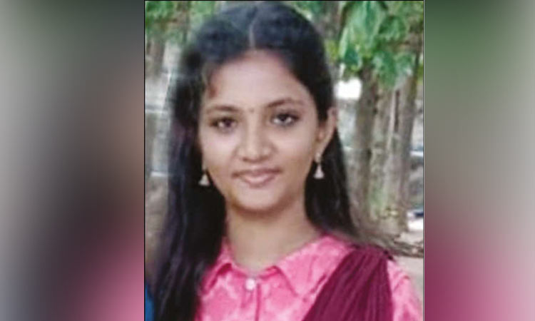 சேலம் மருத்துவ மாணவி கொலை வழக்கில் திடீர் திருப்பம்: வயதுக்கு மீறிய நபருடன் காதல்..தந்தை எடுத்த விபரீத முடிவு