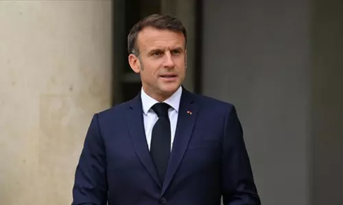 நாம் உலகின் சிதைவுக்கு எதிராகப் போராட வேண்டும் - பிரான்ஸ் அதிபர் மெக்ரான்