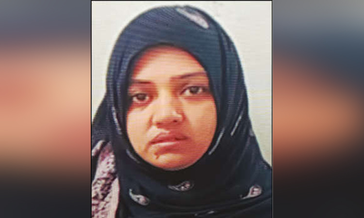 படுக்கையில் சிறுநீர் கழித்ததால் 5 வயது சிறுமிக்கு சூடு வைத்த வளர்ப்பு தாய் கைது