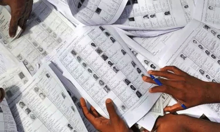 வாக்காளர் பட்டியலில் திருத்தம் செய்ய சென்னையில் இன்று சிறப்பு முகாம்