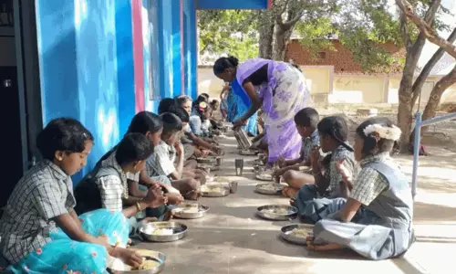 நெல்லை மாவட்ட சத்துணவு மையங்களில் வேலை: 15 காலிப்பணியிடங்கள்... உடனே விண்ணப்பிங்க நெல்லை மாவட்ட சத்துணவு மையங்களில் வேலை: 15 காலிப்பணியிடங்கள்... உடனே விண்ணப்பிங்க