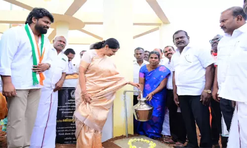சிவகளையில் ரூ.25 லட்சம் மதிப்பில் மேல்நிலை நீர்த்தேக்க தொட்டி: கனிமொழி எம்.பி. திறந்து வைத்தார்