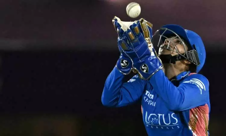 மகளிர் பிரீமியர் லீக்: குஜராத் வீராங்கனை விலகல் மகளிர் பிரீமியர் லீக்: குஜராத் வீராங்கனை விலகல்