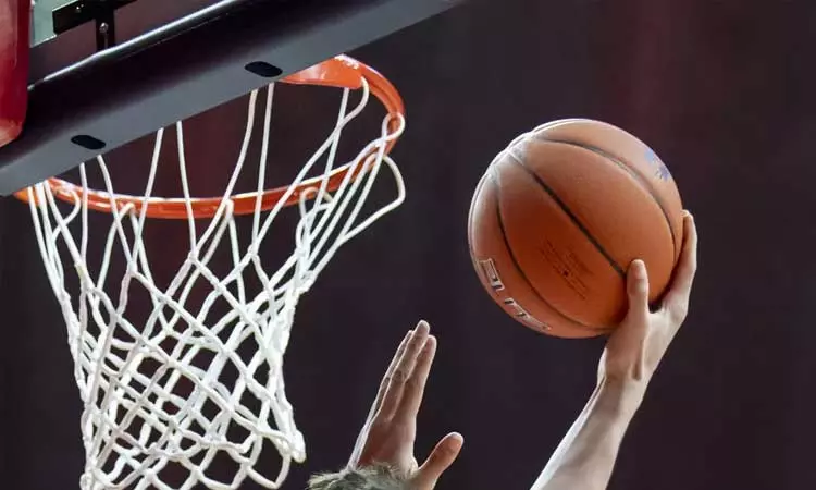 தேசிய சீனியர் கூடைப்பந்து: தமிழக அணி இறுதிப்போட்டிக்கு முன்னேற்றம் தேசிய சீனியர் கூடைப்பந்து: தமிழக அணி இறுதிப்போட்டிக்கு முன்னேற்றம்