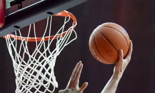 தேசிய சீனியர் கூடைப்பந்து: தமிழக அணி இறுதிப்போட்டிக்கு முன்னேற்றம்