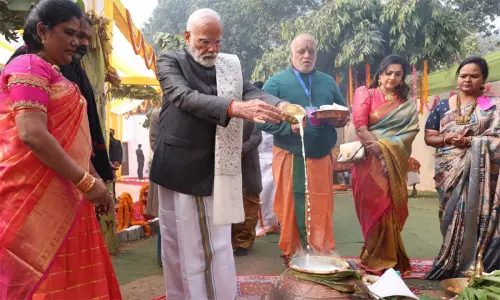 டெல்லியில் மத்திய இணை மந்திரி எல்.முருகன் இல்லத்தில் பொங்கல் விழா - பிரதமர் பங்கேற்பு டெல்லியில் மத்திய இணை மந்திரி எல்.முருகன் இல்லத்தில் பொங்கல் விழா - பிரதமர் பங்கேற்பு