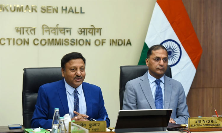 சட்டசபை தேர்தல் முன்னேற்பாடு பணிகள்: அடுத்த மாதம் இந்திய தேர்தல் ஆணைய அதிகாரிகள் தமிழகம் வருகை