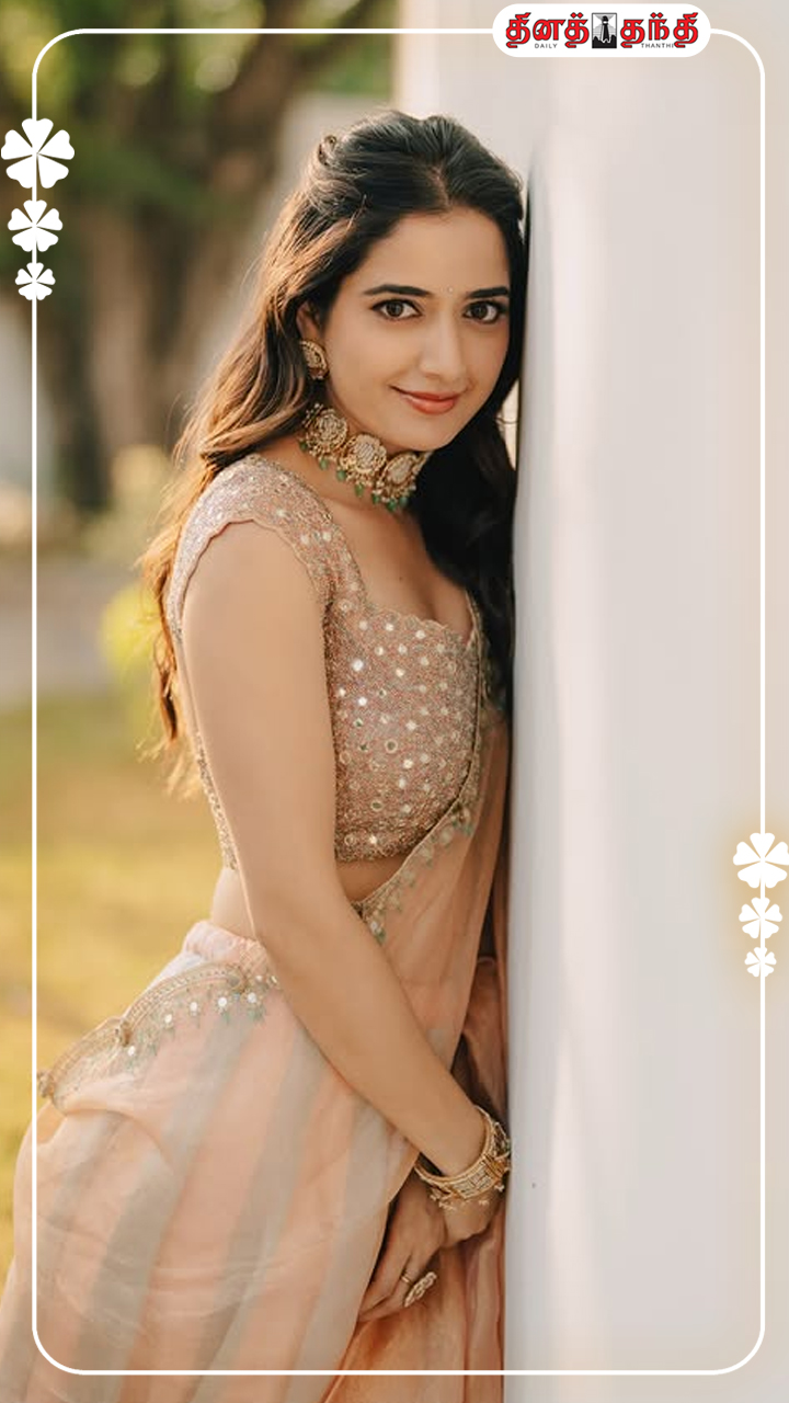 நடிகை ஆஷிகாவின் லேட்டஸ்ட் கிளிக்ஸ்!