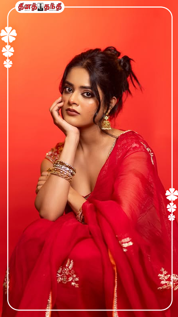 நடிகை ரித்தி குமார் லேட்டஸ்ட் கிளிக்ஸ்.!