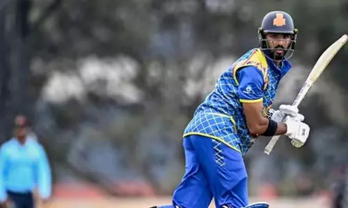 விஜய் ஹசாரே கோப்பை : கர்நாடகா, சவுராஷ்டிரா அணிகள் அரையிறுதிக்கு தகுதி விஜய் ஹசாரே கோப்பை : கர்நாடகா, சவுராஷ்டிரா அணிகள் அரையிறுதிக்கு தகுதி