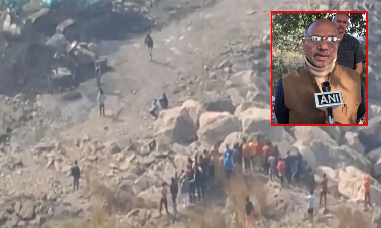 மேற்கு வங்காளம்: நிலக்கரி சுரங்க விபத்தில் 3 பேர் பலி மேற்கு வங்காளம்: நிலக்கரி சுரங்க விபத்தில் 3 பேர் பலி