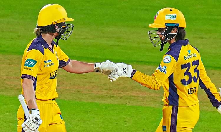 மகளிர் பிரீமியர் லீக்: டெல்லி அணிக்கு 155 ரன்கள் இலக்கு நிர்ணயித்த உபி வாரியர்ஸ்