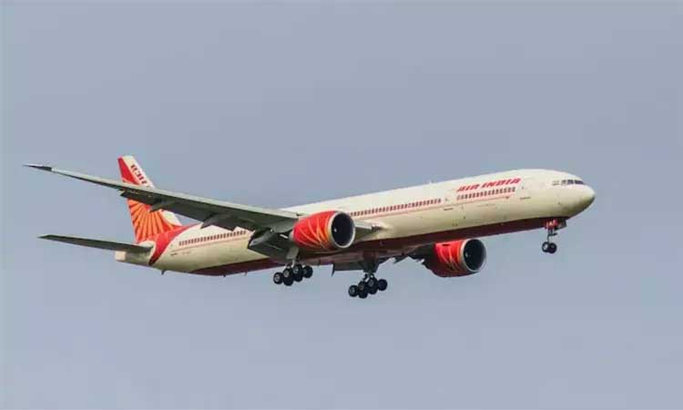 நடுவானில் தொழில்நுட்பக் கோளாறு; சிங்கப்பூர் புறப்பட்ட ஏர் இந்தியா விமானம் டெல்லி திரும்பியது