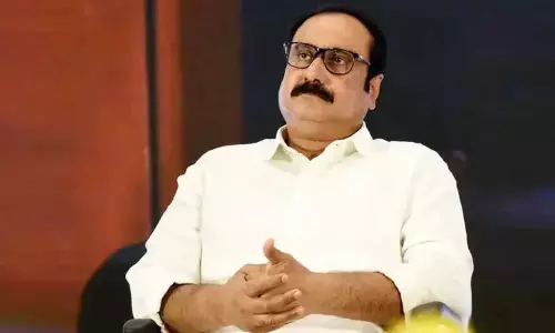 உரிமைக்காக போராடும்  ஆசிரியர்களை பொங்கல்நாளிலும் கைது செய்து அடைத்து வைப்பதா? - அன்புமணி கண்டனம்