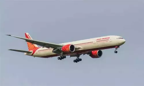 நடுவானில் தொழில்நுட்பக் கோளாறு; சிங்கப்பூர் புறப்பட்ட ஏர் இந்தியா விமானம் டெல்லி திரும்பியது