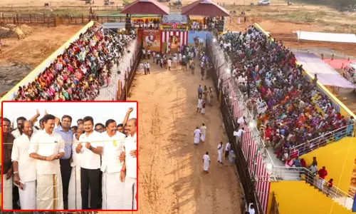 சூரியூரில் ரூ.3 கோடி மதிப்பீட்டில் ஜல்லிக்கட்டு மைதானம்: உதயநிதி ஸ்டாலின் திறந்து வைத்தார்