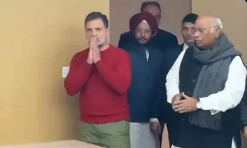 தமிழ்நாடு காங்கிரஸ் நிர்வாகிகளுடன் ராகுல் காந்தி, மல்லிகார்ஜுனா கார்கே  ஆலோசனை