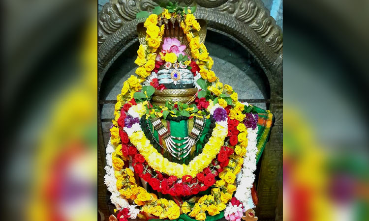 கரூர்: சிவன் கோவில்களில் சிவராத்திரி வழிபாடு