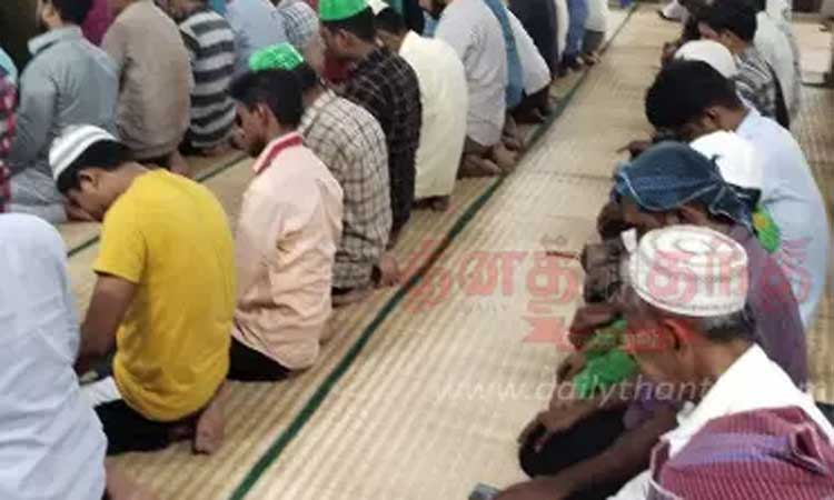 உத்தர பிரதேசம்: வீட்டில் அனுமதி இன்றி கூட்டுத் தொழுகை - 12 பேர் கைது