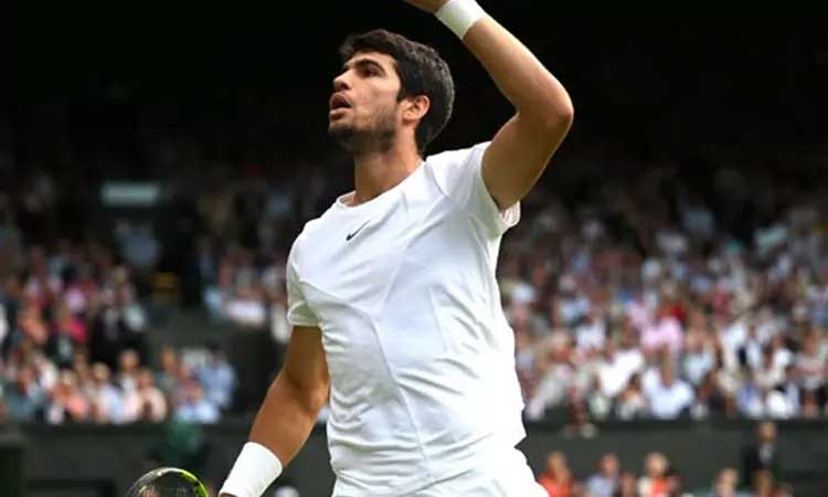 ஆஸ்திரேலிய ஓபன்: அல்காரஸ் அடுத்த சுற்றுக்கு முன்னேற்றம்