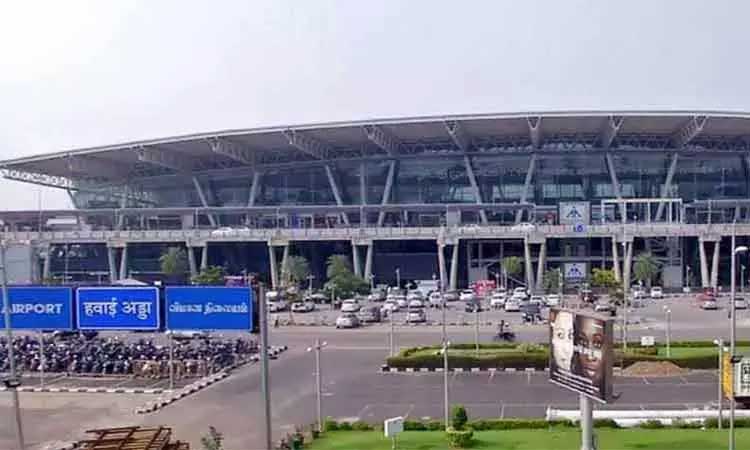 சென்னை விமான நிலையத்தில் பாதுகாப்பு அதிகரிப்பு; பயணிகள் முன்கூட்டியே வர அறிவுறுத்தல்